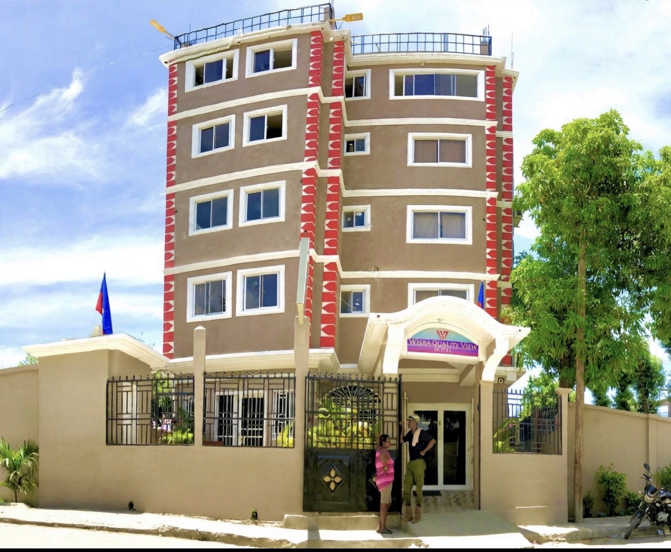 Wisba Quality View Hotel front